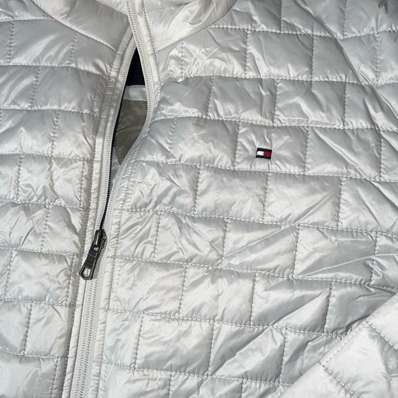 Tommy Hilfiger Men's Packable Down Puffer Hooded Jacket $195.00. - Picture 10 of 16